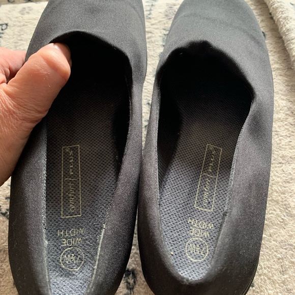 Comfort Plus black wedge shoes size 7.5 - Picture 3 of 11